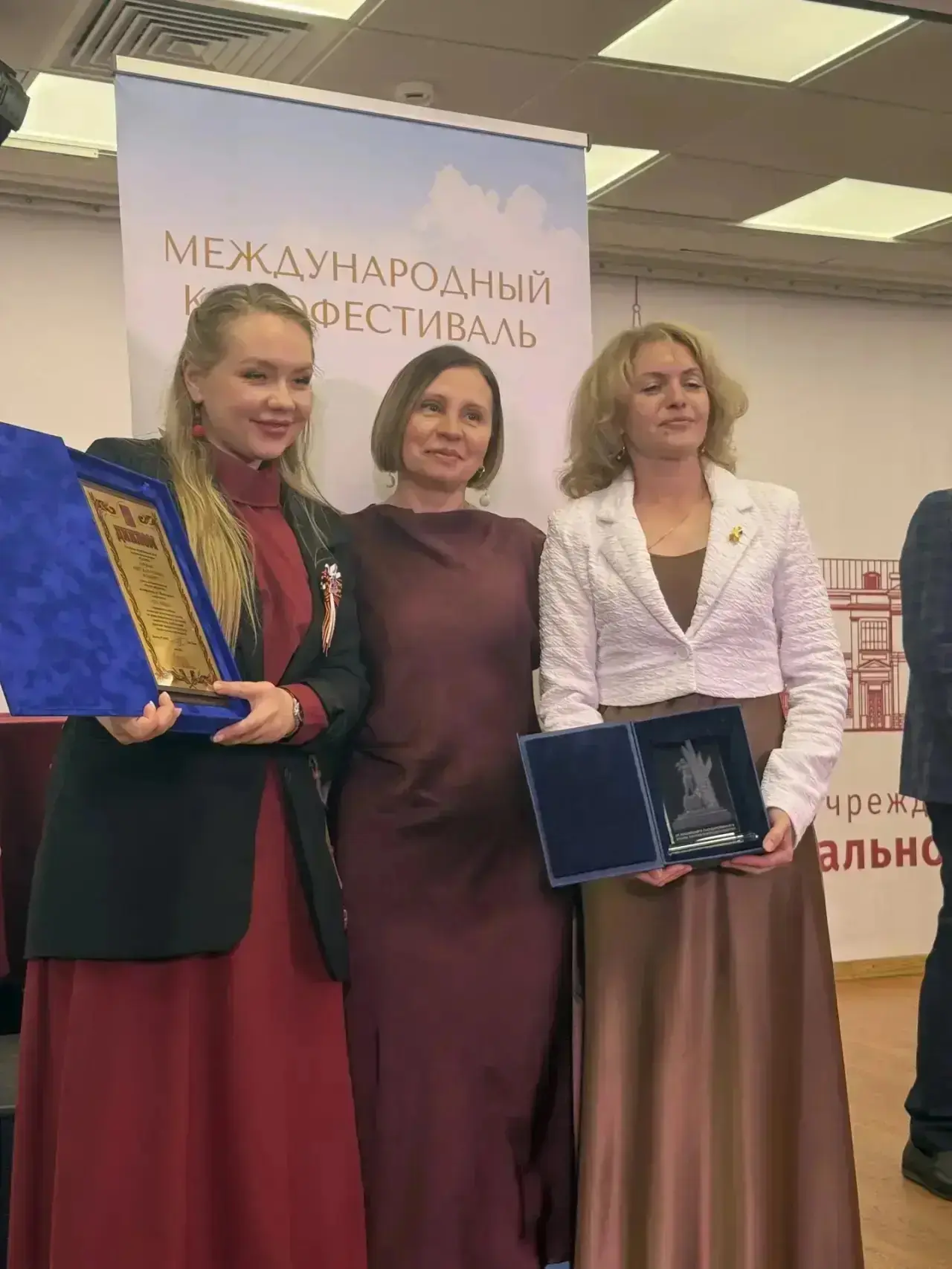 Подведены итоги 
V Международного кинофестиваля «День Победы» 

В Московском Доме национальностей со