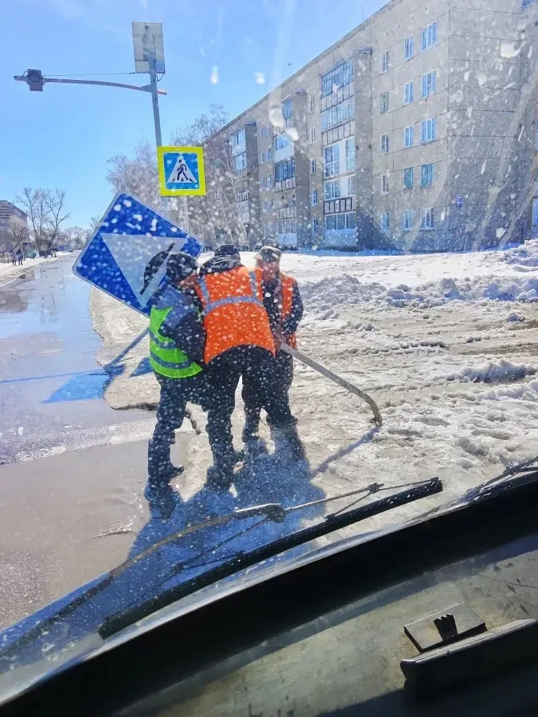 В течении недели после резкого таяния снега специалисты нашей организации проделали огр...