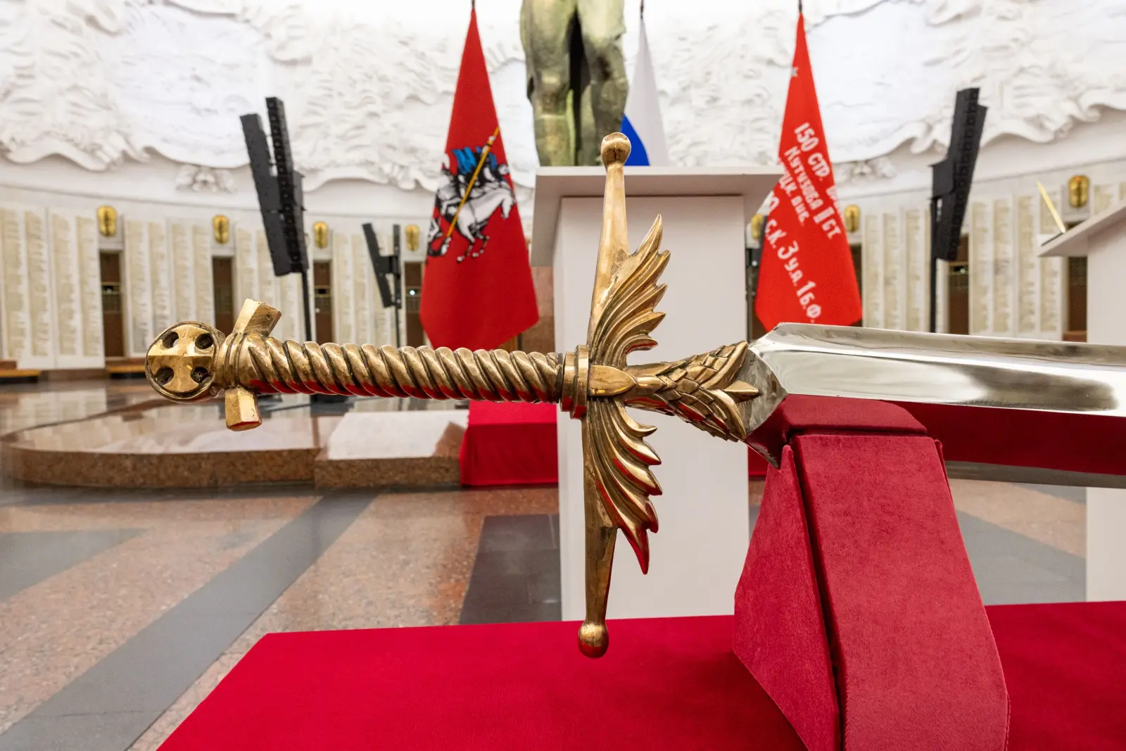 🗡️ Уральский «Меч Победы» передали в Музей Победы в Москве