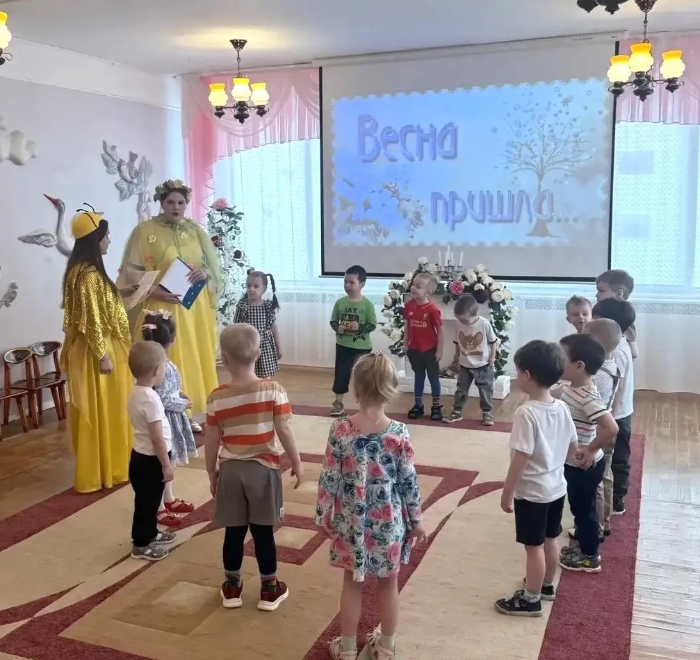 Во второй младшей группе №6 было проведено весеннее развлечение «В гостях у пчёлки». В ...