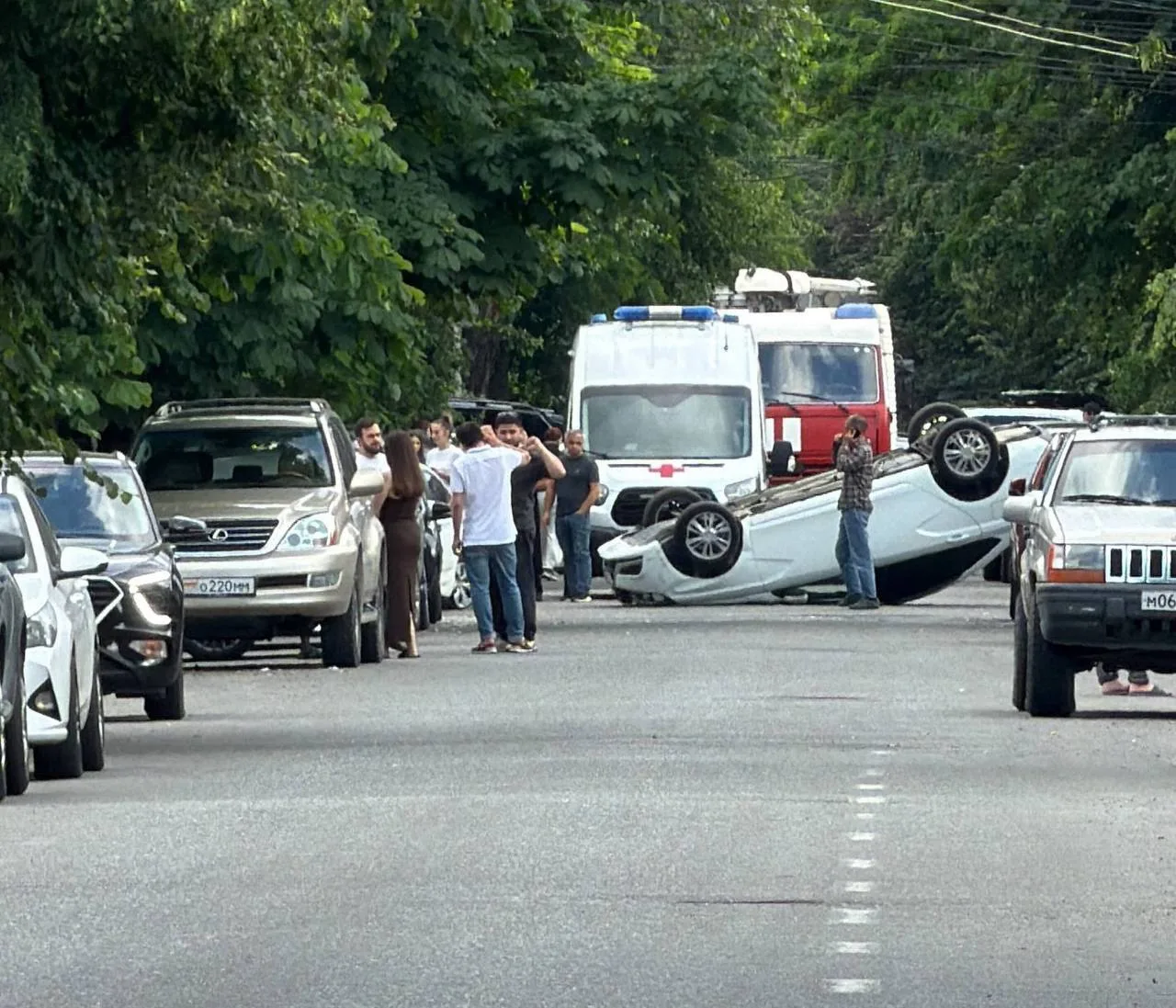 Автомобиль перевернулся на улице Августовских событий

@newsvladikavkaz