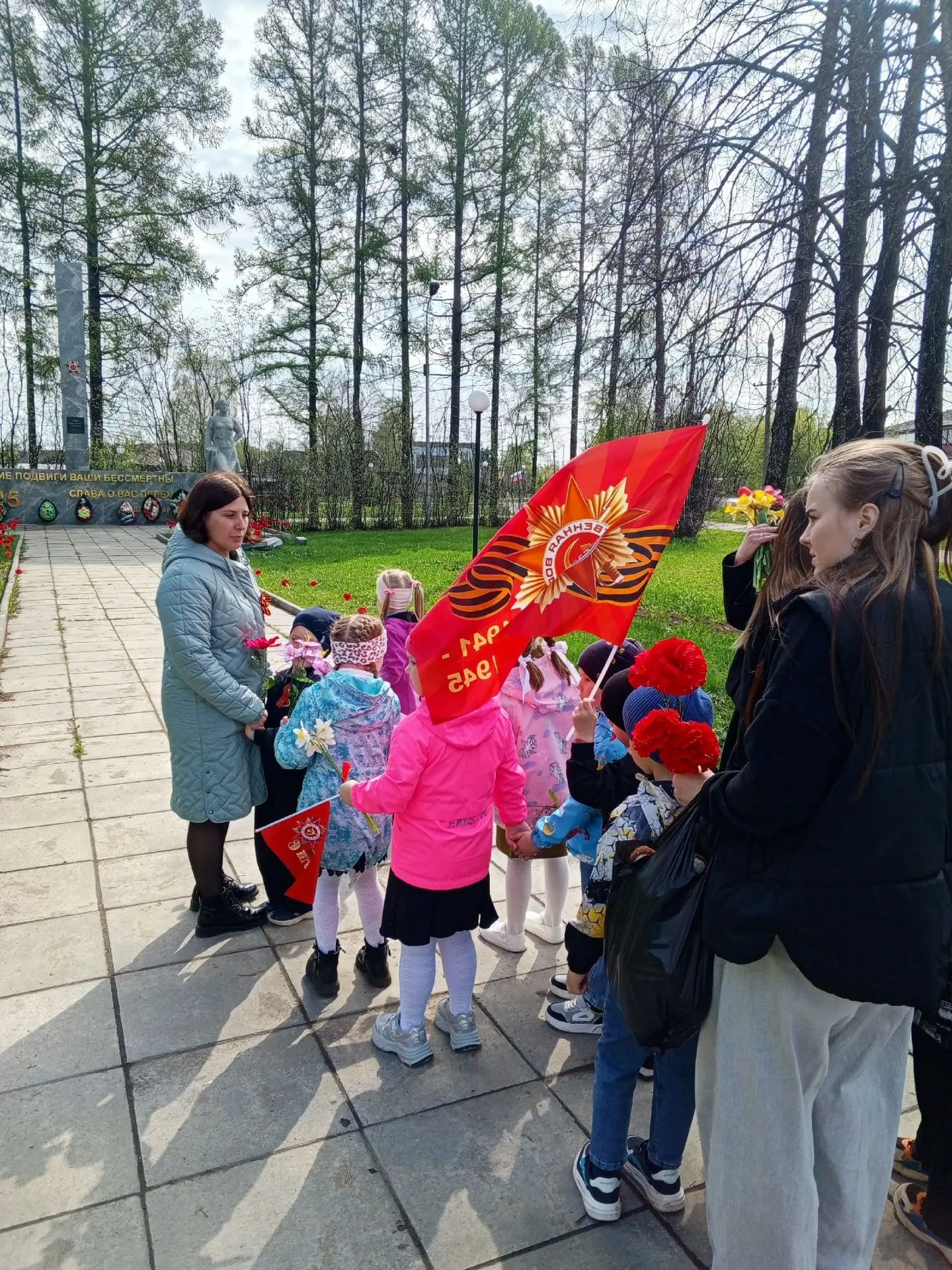 В средней группе "Фиалка" воспитатель Фукалова Е.В. рассказала детям о том, что такое "...