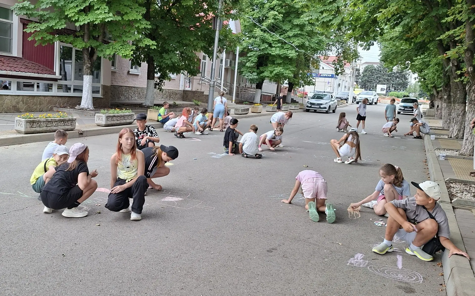 День творчества в лагере: яркие эмоции и новые знания!