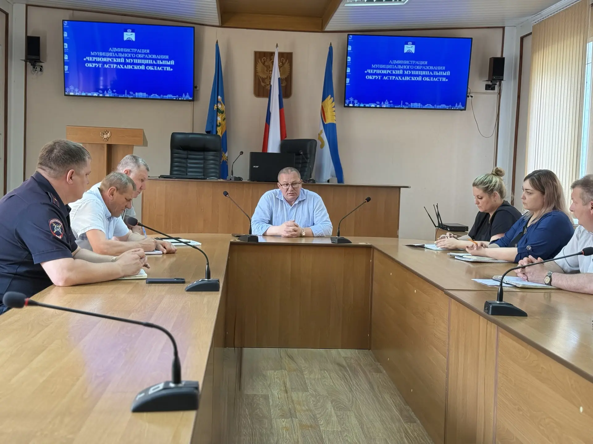 📍В администрации округа прошло заседание комиссии по безопасности дорожного движения, ...