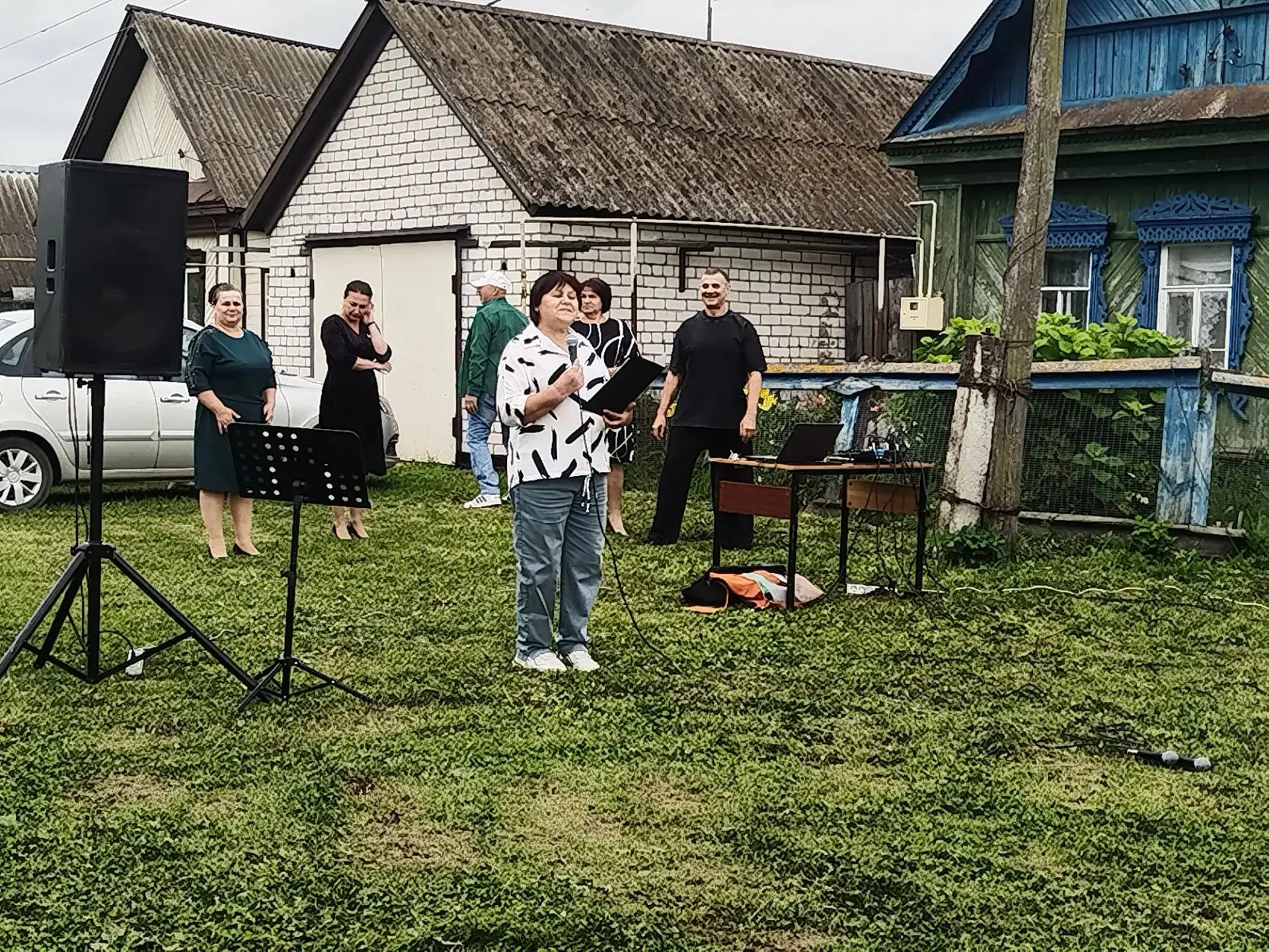 День села - это самый тёплый, дружелюбный и яркий праздник. Все жители села, позабыв о ...