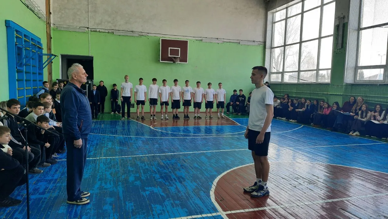 А ну-ка, парни!»: В нашей школе прошла военно-спортивная игра, посвященная Дню защитника Отечества  