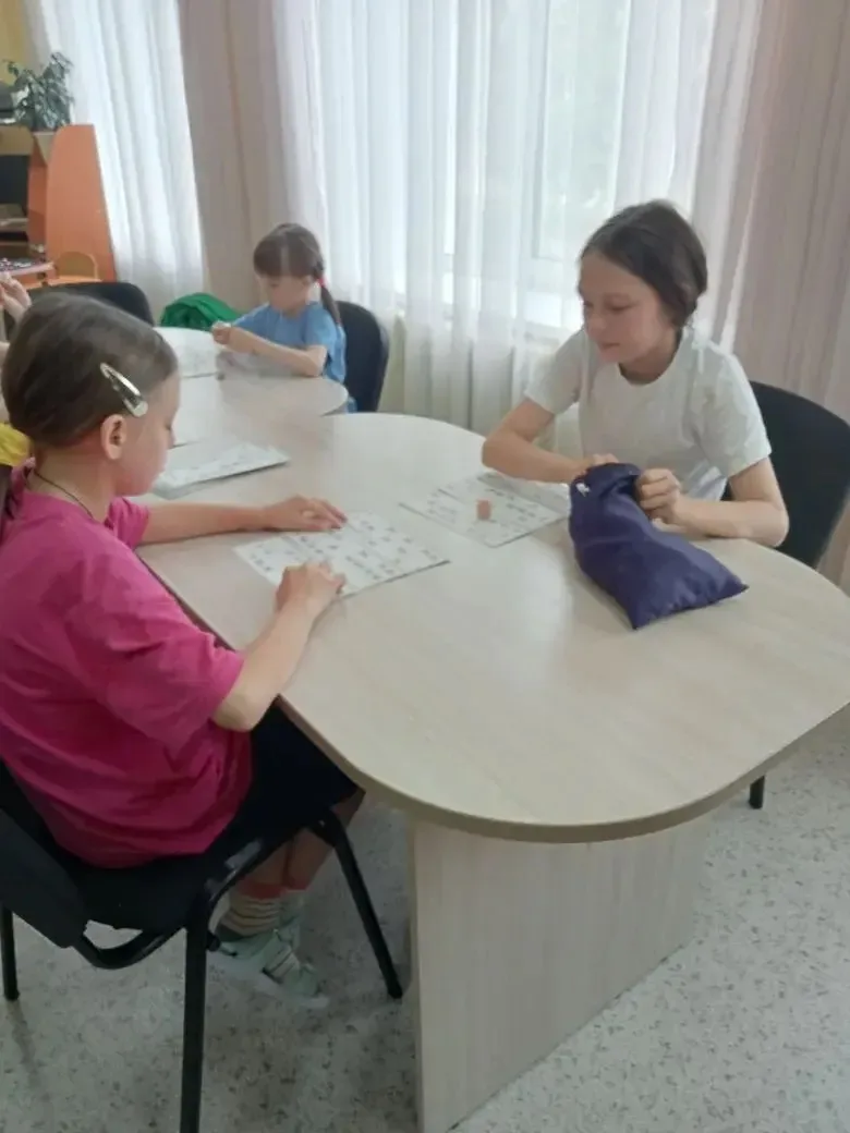 Настольные игры  развивают логику, стратегическое мышление, воображение, эрудицию, мелкую моторику. 