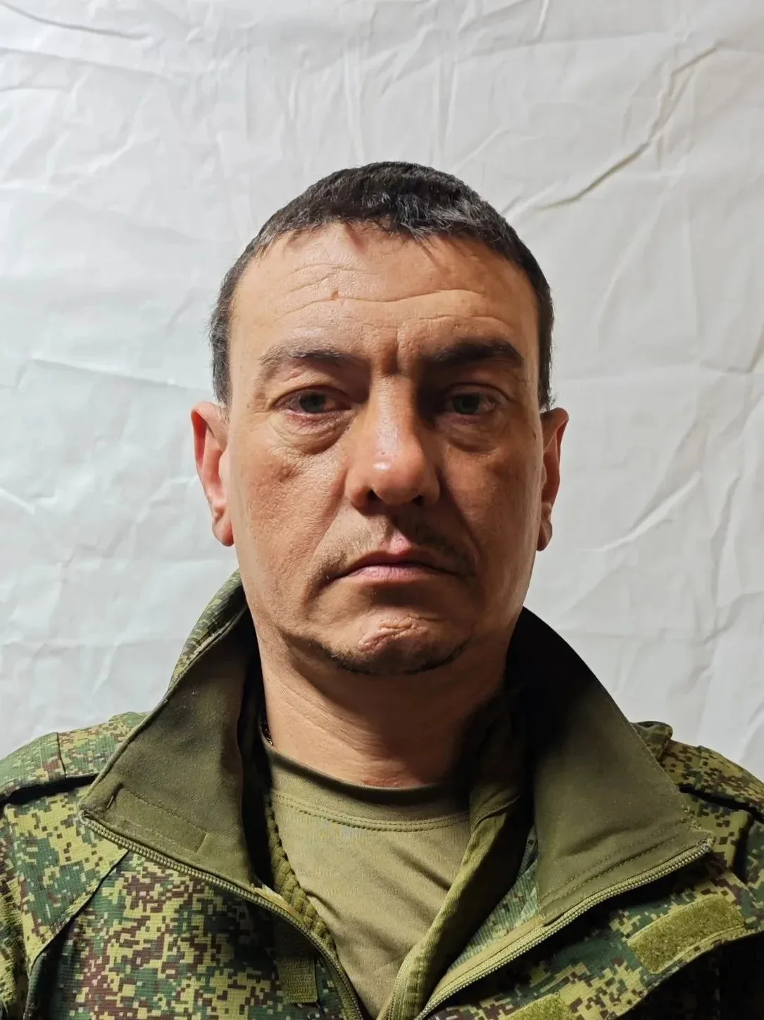 Здравствуйте. Ищу мужа Сторчеус Александр Александрович