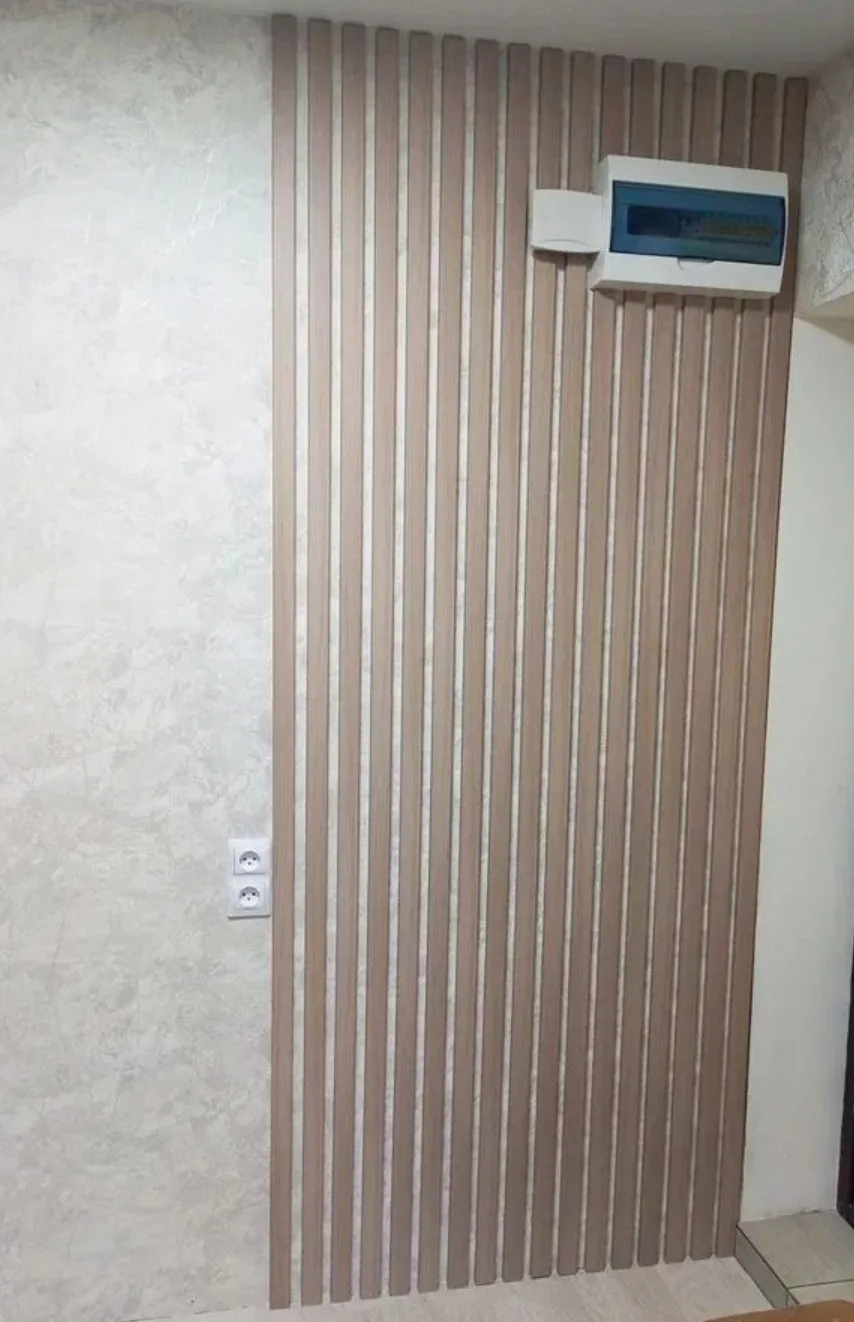 Интерьерные рейки Саваш Шимо светлые 16*40*2800 - 5 шт. с пластиковыми направляющими. Н...