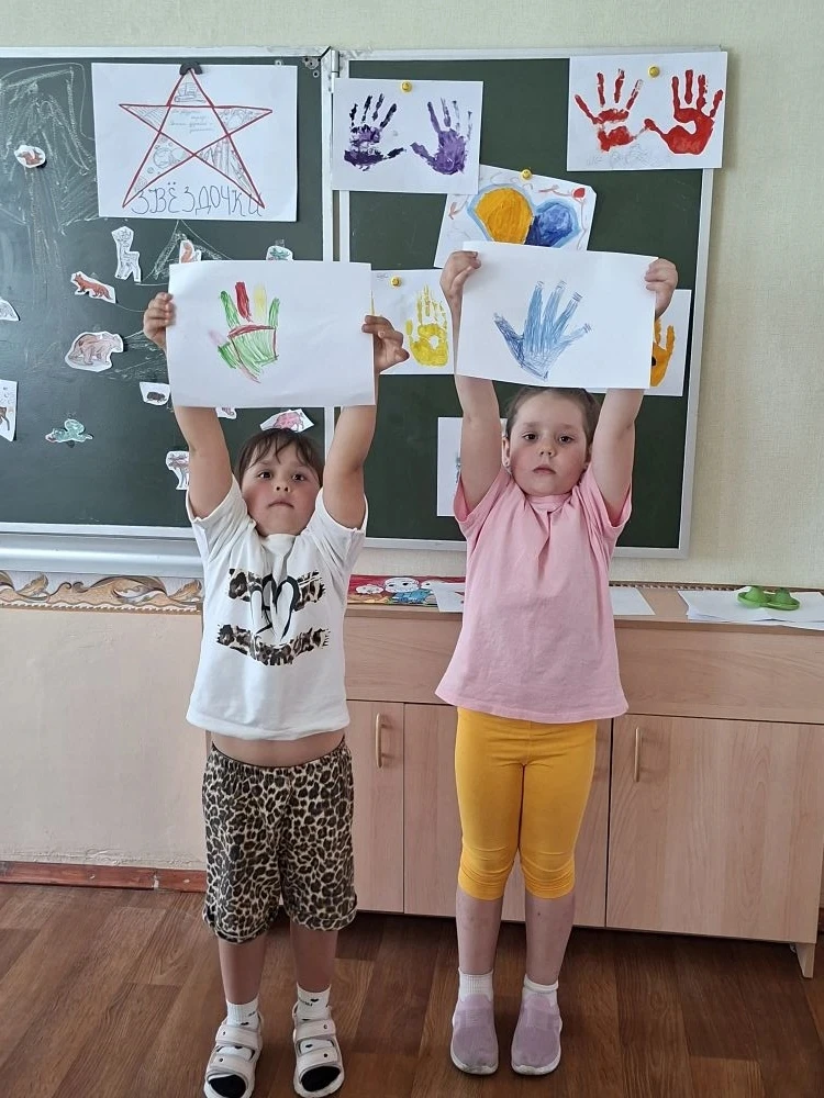 День дружбы в пришкольном лагере.
Седьмой день в пришкольном лагере состоялся важный и трогательный 