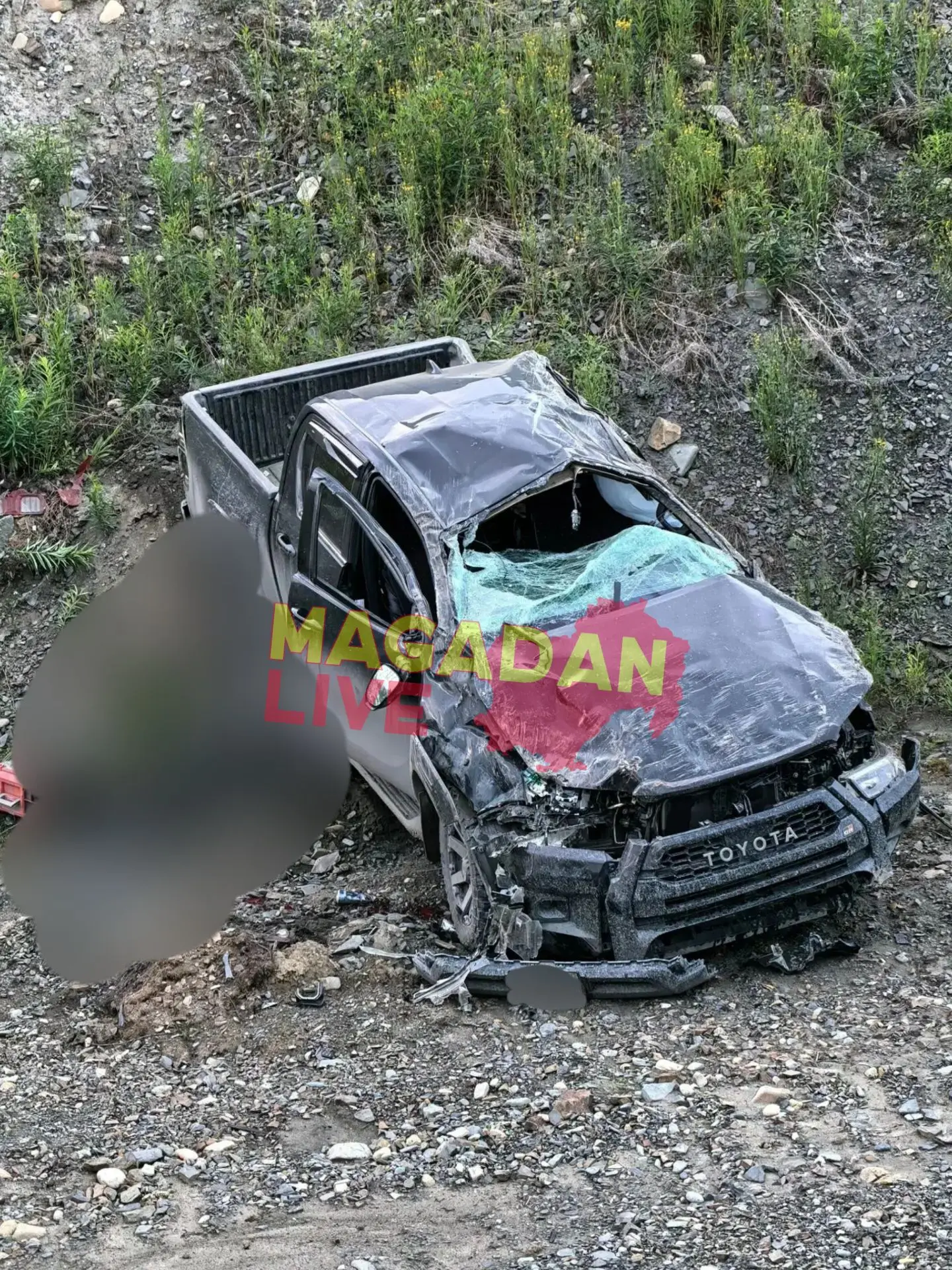 Вчера рано утром трассе между посёлками Ягодное и Дебин увидел слетевший с трассы повре...