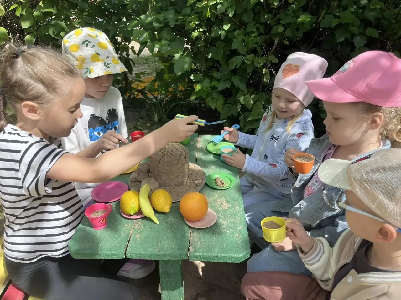 Песочная кулинария: готовим летний десерт в детском саду😋🍰