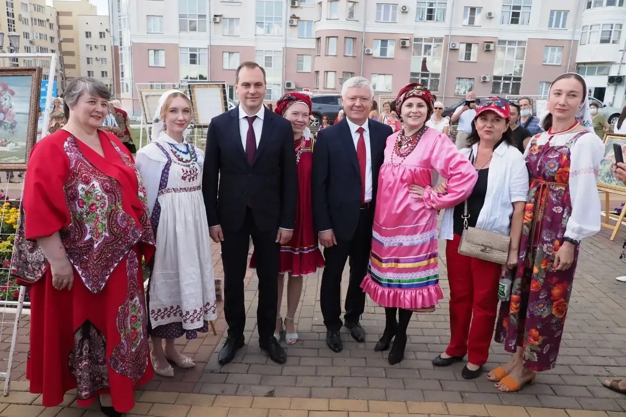 Саранск Указом Президента назван городом трудовой доблести. Я нахожусь в Курске — город...