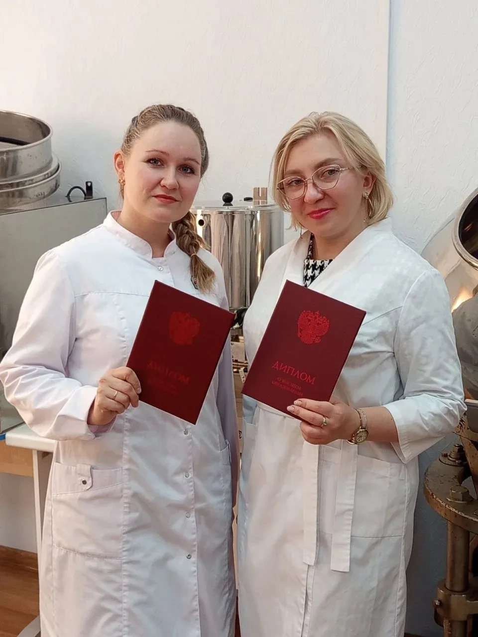 Новая ступень: преподаватели фармацевтического факультета ИГМУ получили дипломы магистров по направл