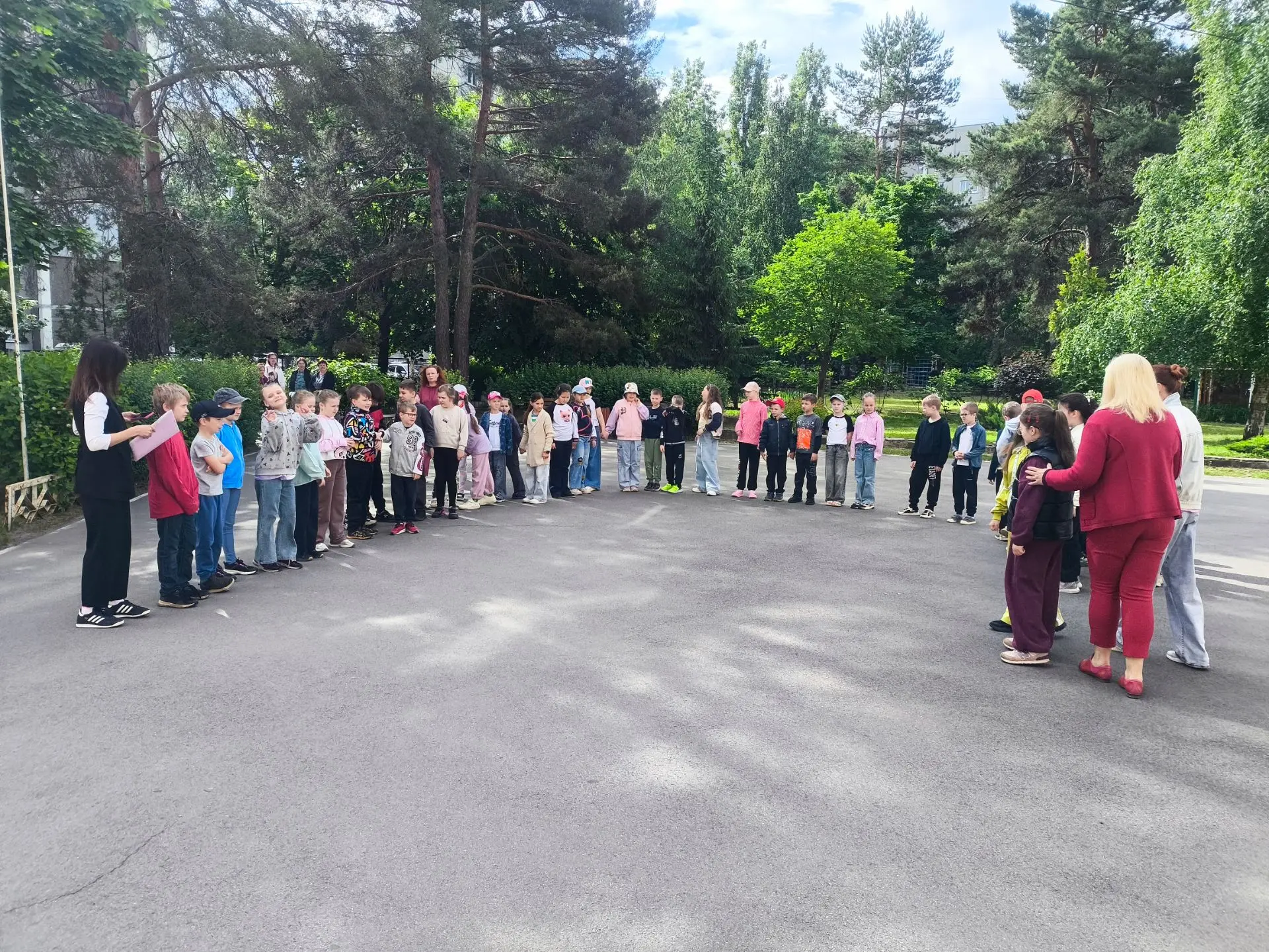 В прогимназии открылся школьный лагерь «Радуга» 🌈☀️Лето — время отдыха, ярких эмоций и новых друзей