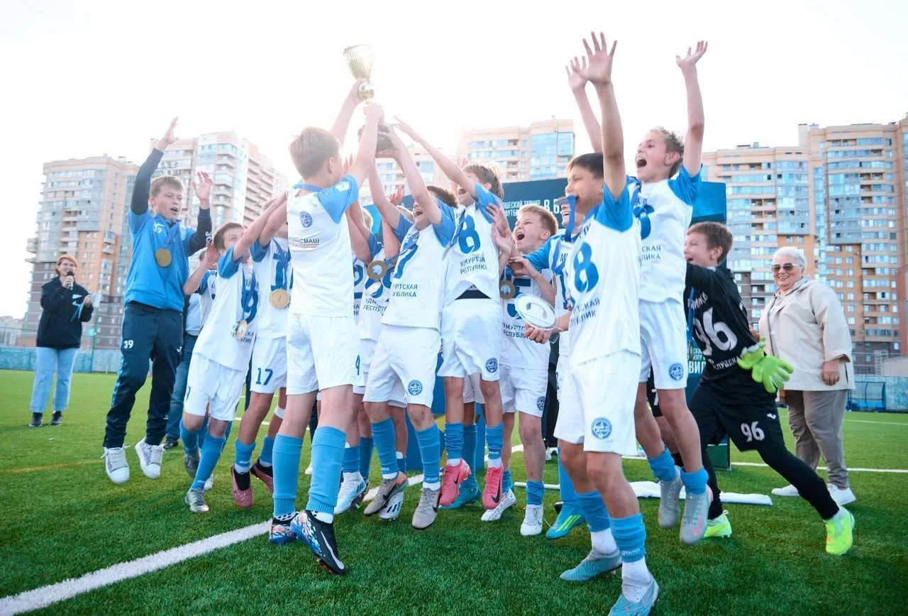🏆«Зенит-Ижевск» — победитель юношеского турнира памяти Владимира Васильевича Вильде

Турнир среди к