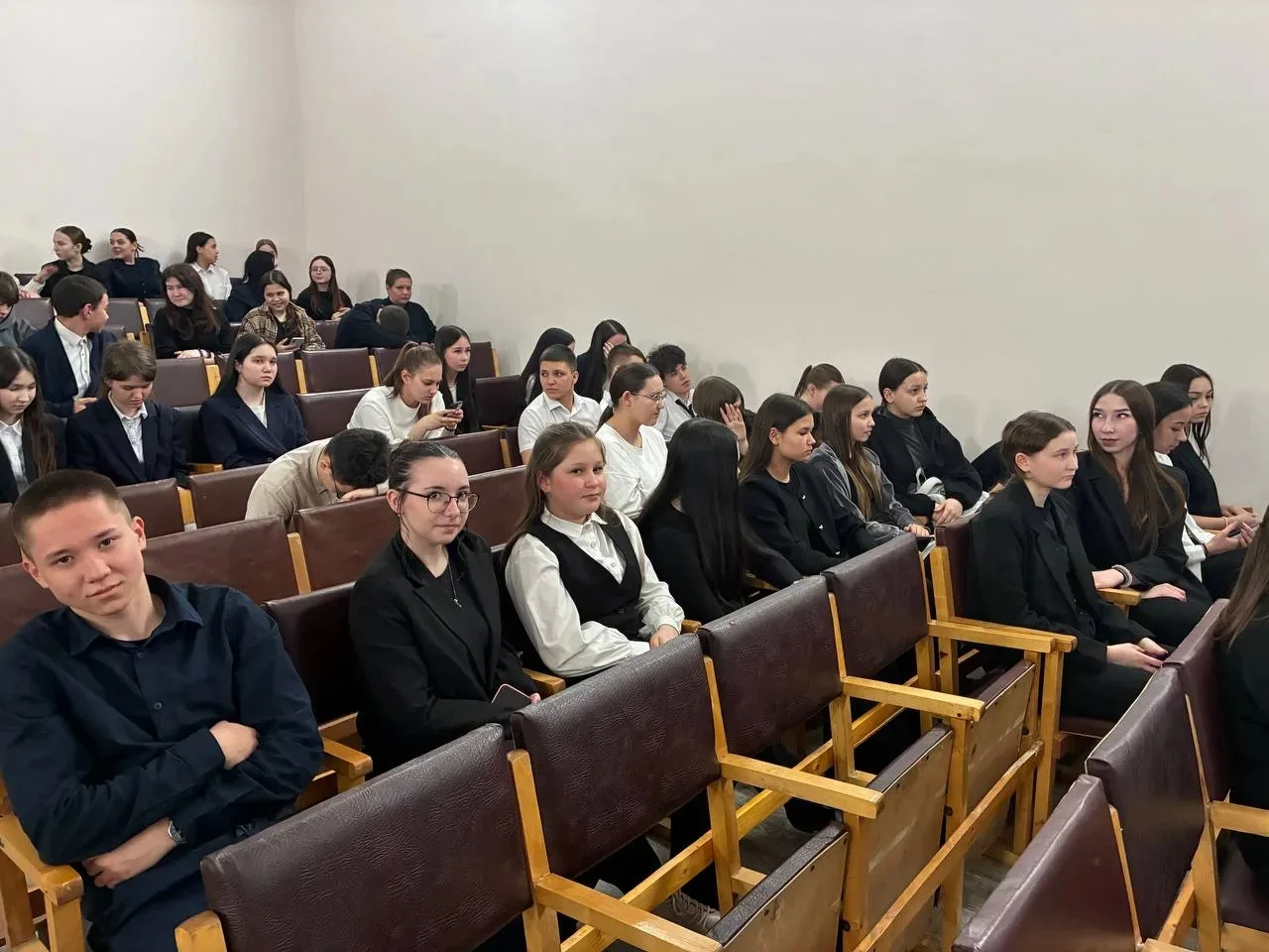 ✍️Наши ученики приняли участие в практическом семинаре, который прошёл в рамках республ...