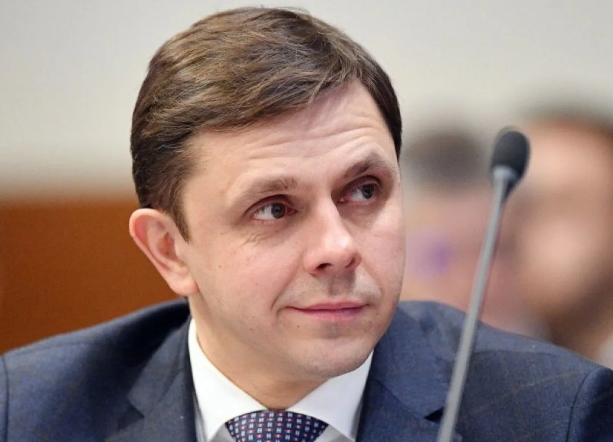 Клычков рассказал, что его решение по бензину обсуждали 200 миллионов человек