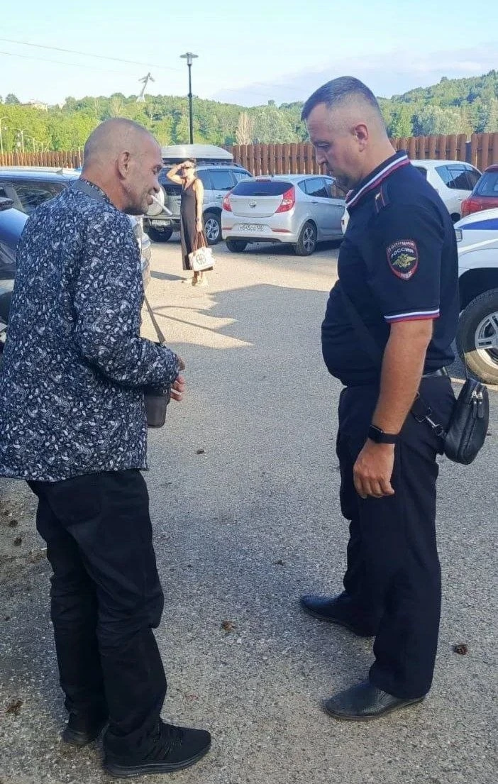 👮‍♂️ На Старом озере охрана задержала мужчину в состоянии алкогольного опьянения за неподобающий вн