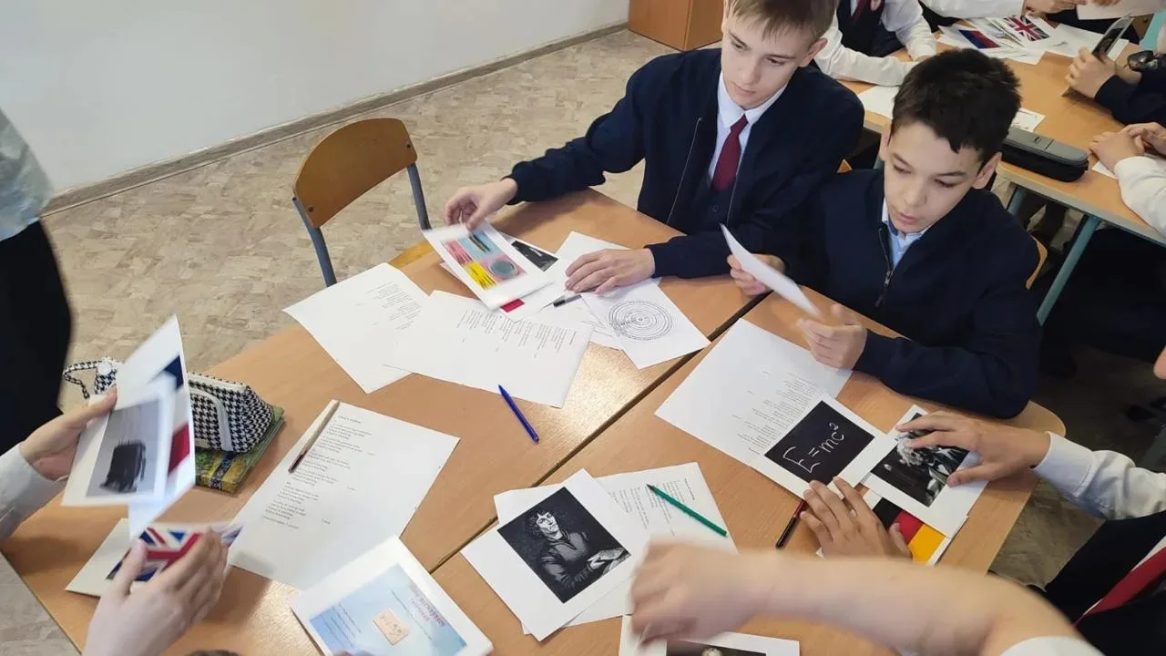 🧠✨ На мероприятии «Knowledge is power» («Знание — сила») дети узнали, как информация помогает решать