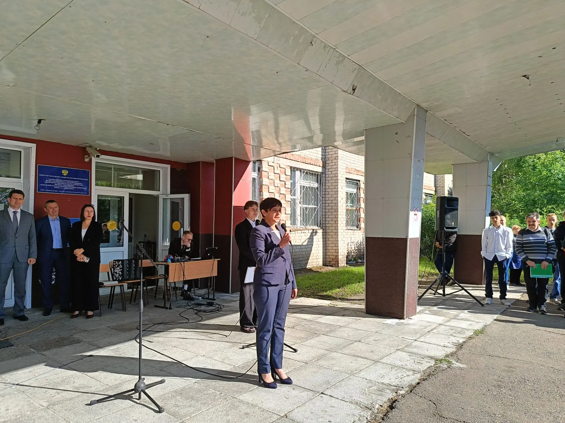 Руководитель Госветслужбы Забайкалья поздравила школьников и студентов с началом учебно...