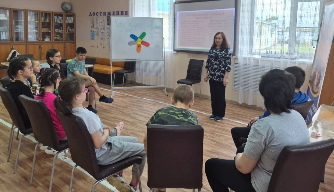 Сегодня в рамках месячника «Жизнь без наркотиков» социальный педагог. Сиразиева Н. Ф. п...