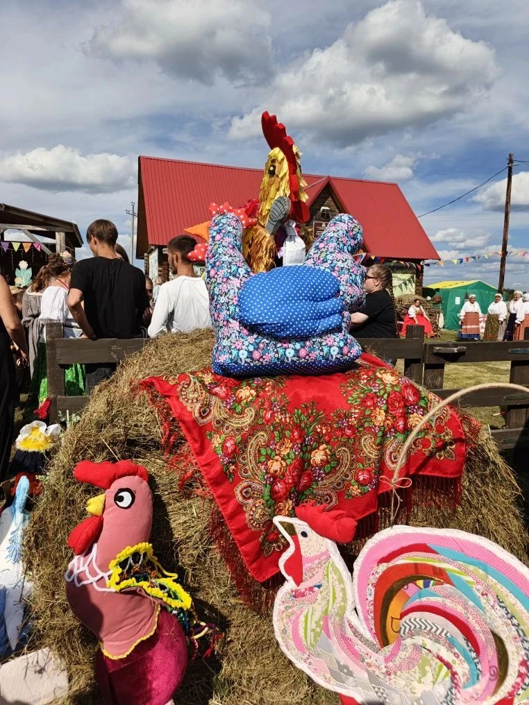 🐓🎶 16 августа мы окунулись в настоящую магию! Арт-фестиваль «До третьих петухов» в д....