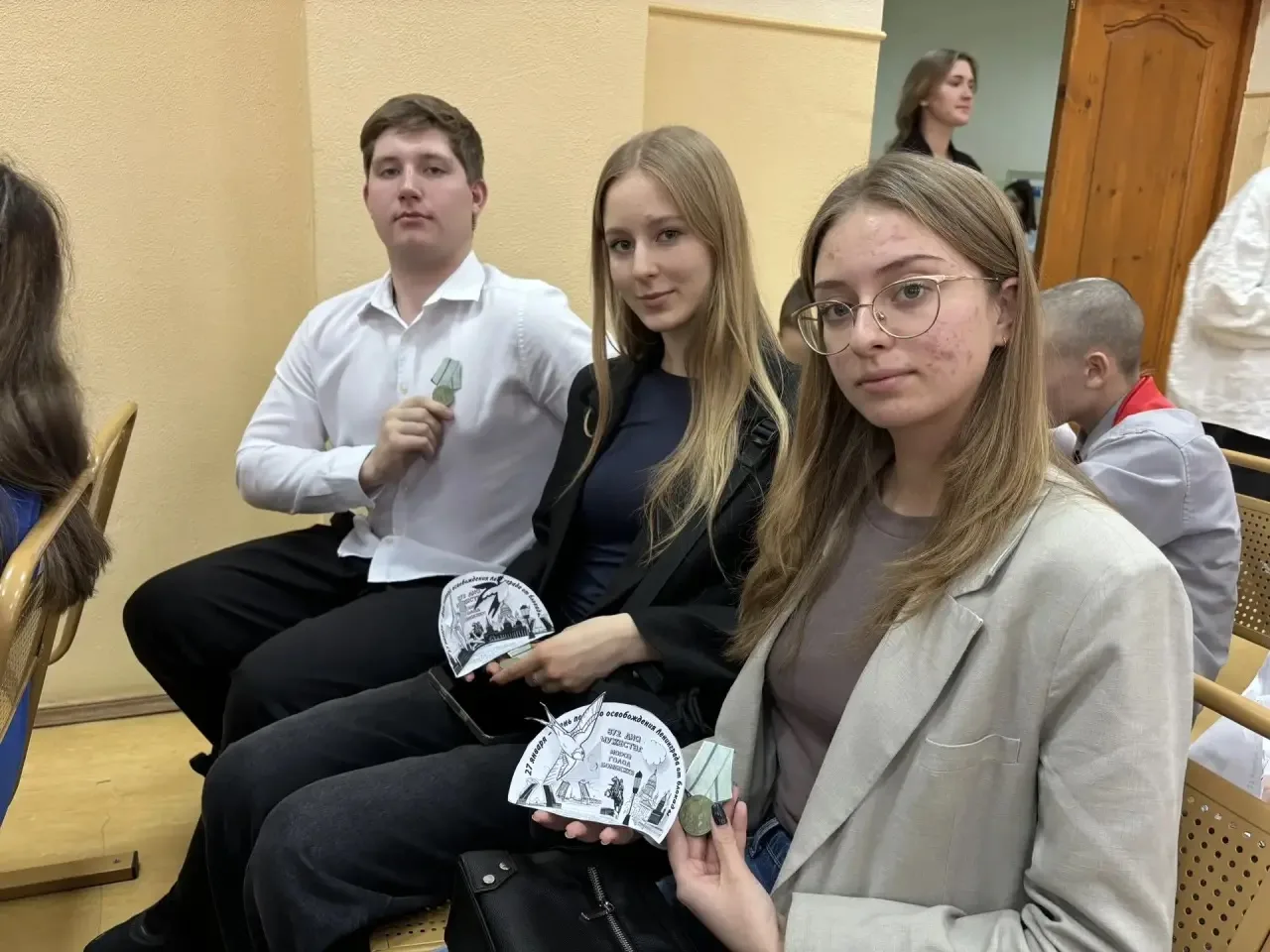 Помним героев Ленинграда  30 января в школе №74 прошел Патриотический слёт волонтёрских отрядов, пос