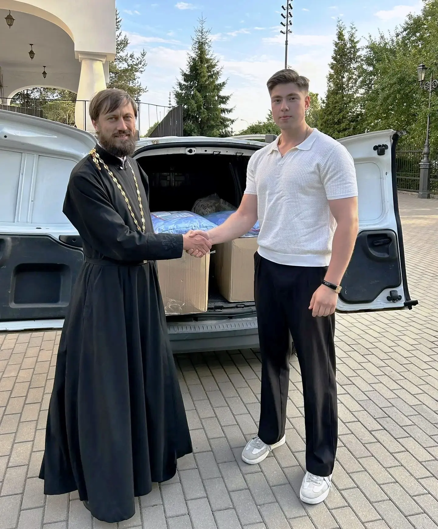 Педиатрический университет и Молодёжный совет помогли семьям, находящимся в сложной жизненной ситуац