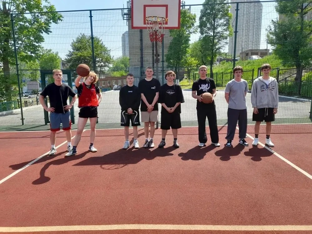 🏀2 июня состоялись соревнования по стритболу!

Стритбол — это динамичная и зрелищная разновидность 