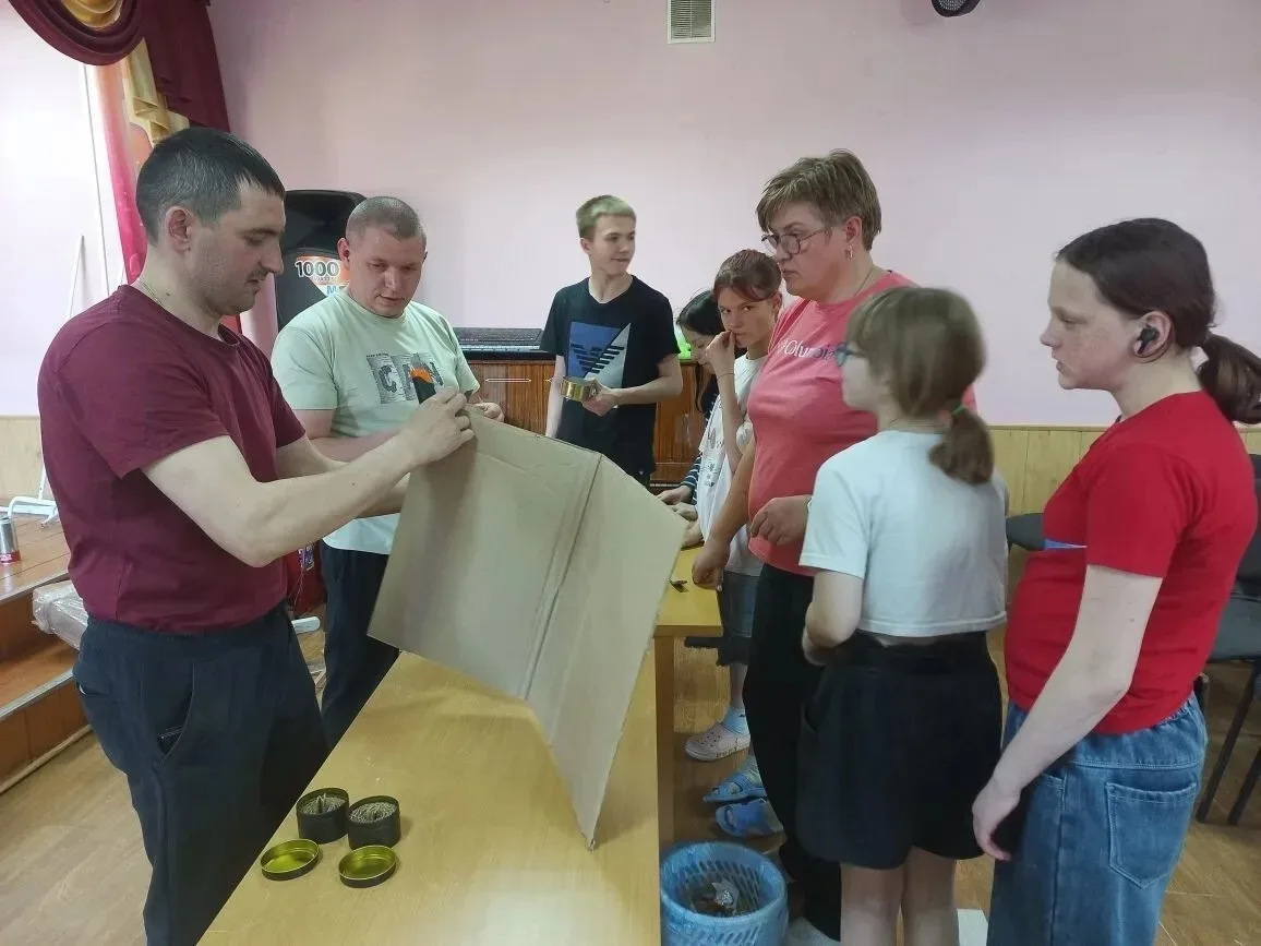 ✨Память и забота  🏡В преддверии 9 мая в Сафоновском детском доме прошло особенное событие.  🔥Под рук