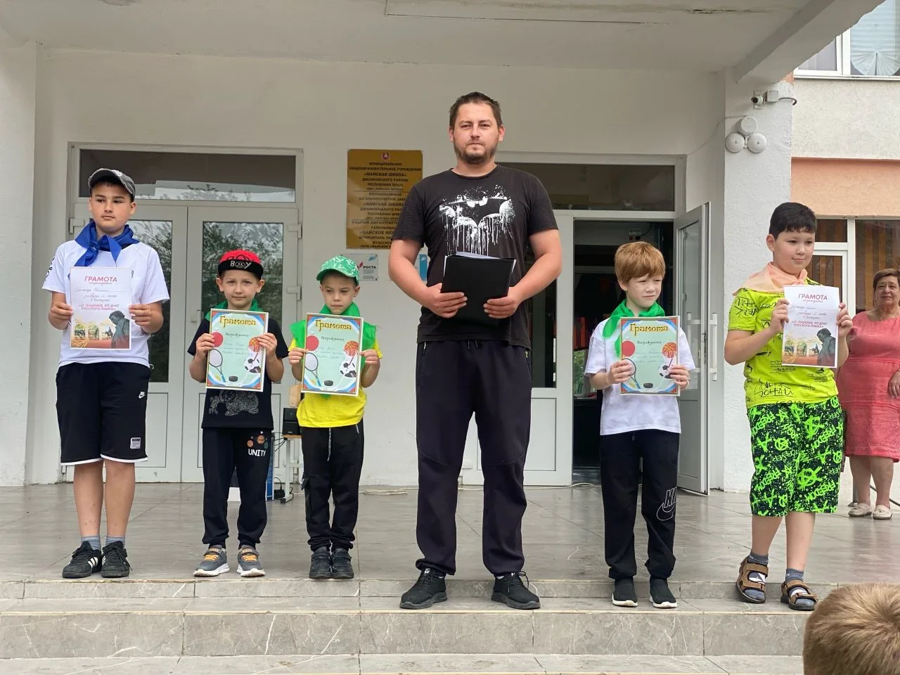🌊 День экологии и День океанов в нашем пришкольном лагере! 
 
В рамках экологического воспитания мы