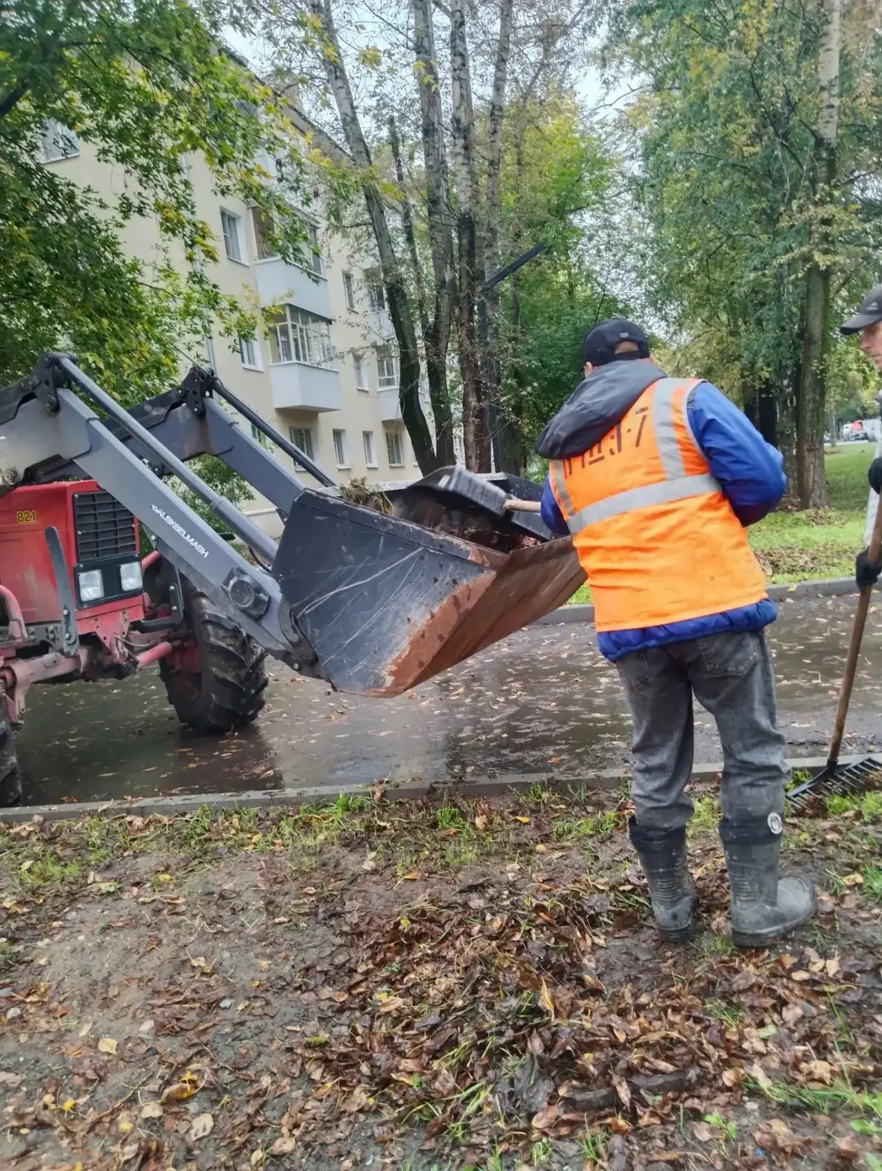 Подводим итоги уборки и благоустройства областной столицы за 14 сентября: