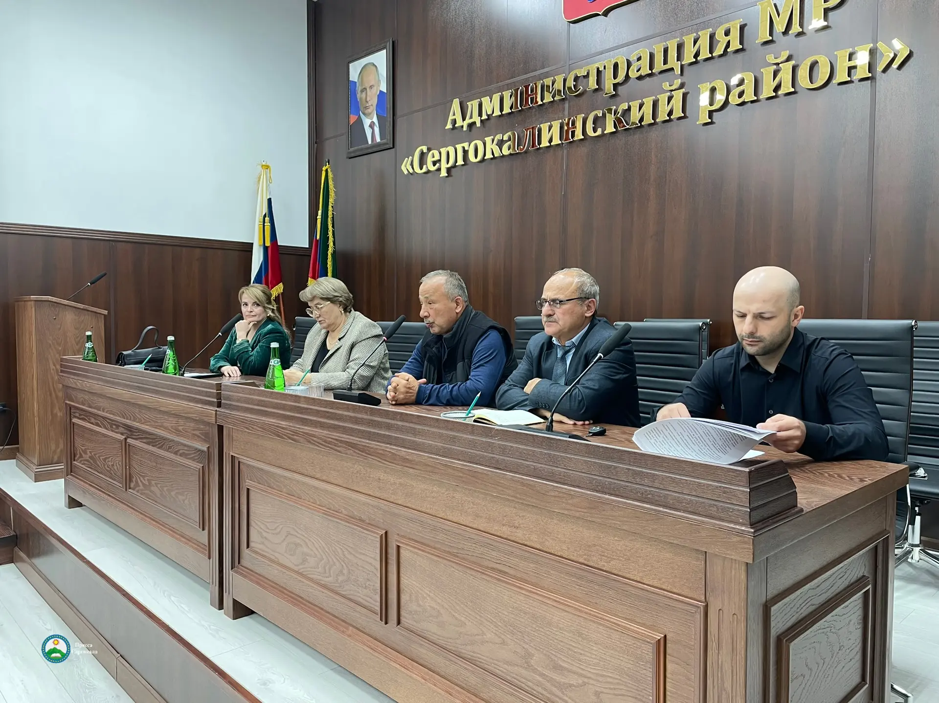 В актовом зале администрации Сергокалинского района прошло общерайонное родительское со...