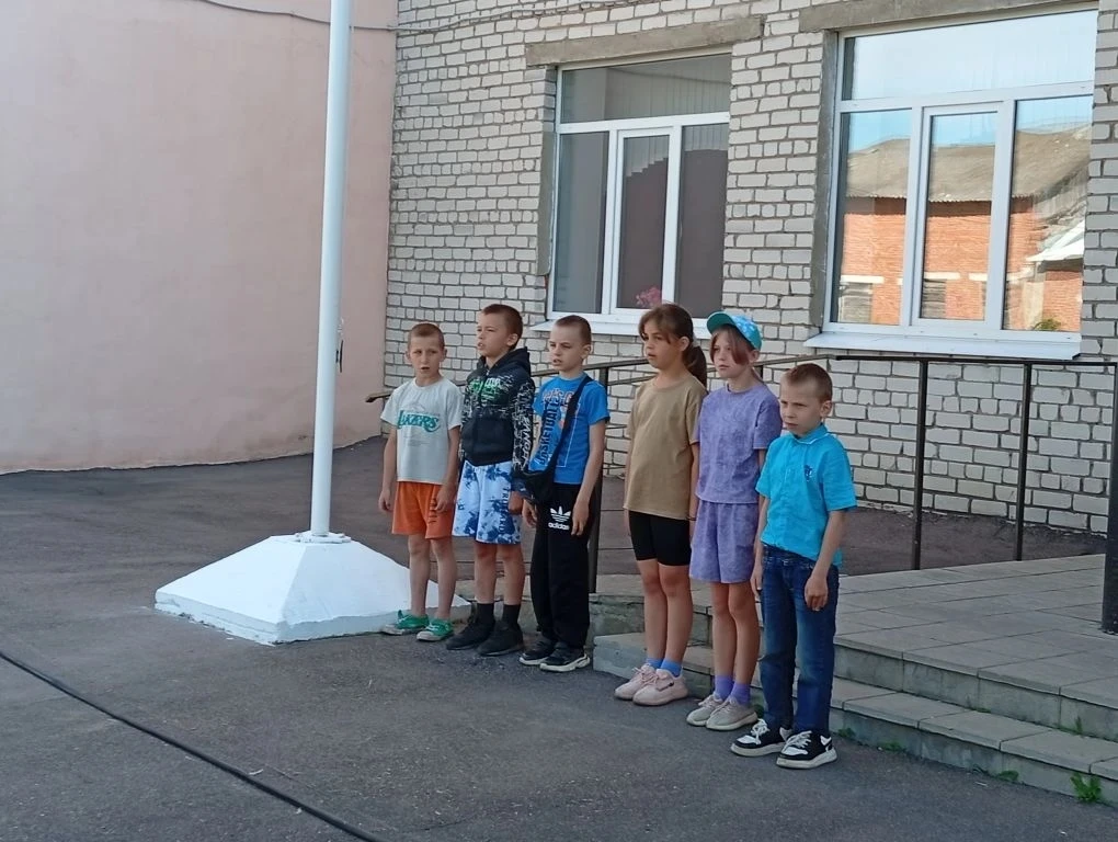 Сегодня, 8 июня, в лагере «Школьная страна» прошёл шестой день смены, под девизом «Спор...