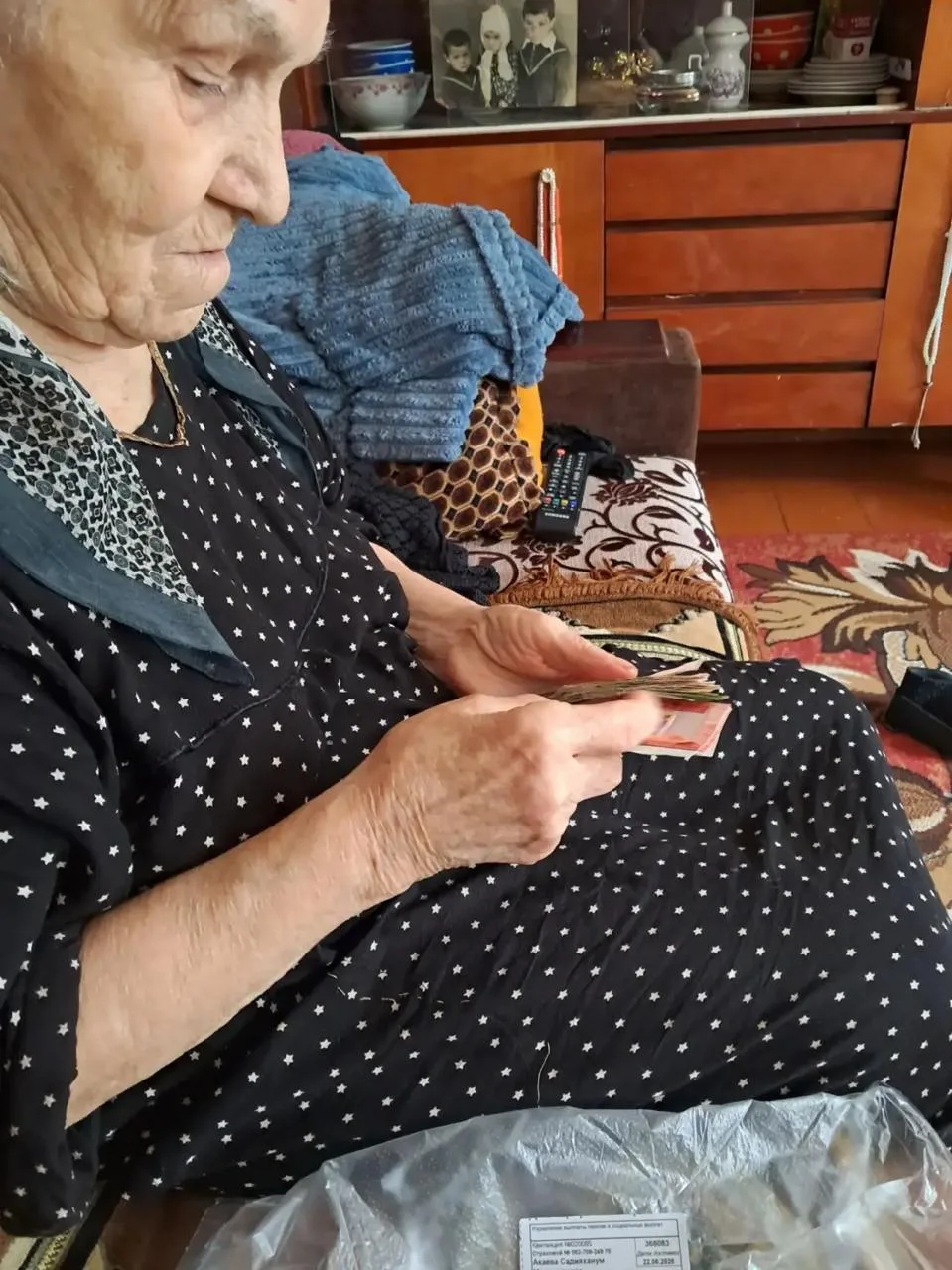 Оказание социальных услуг социальными работниками первого отделения  социального обслуживания на дом