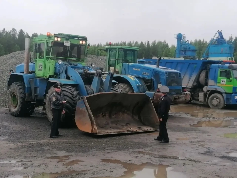 Сотрудники отдела Гостехнадзора Березовского района провели технический осмотр самоходных машин АО "