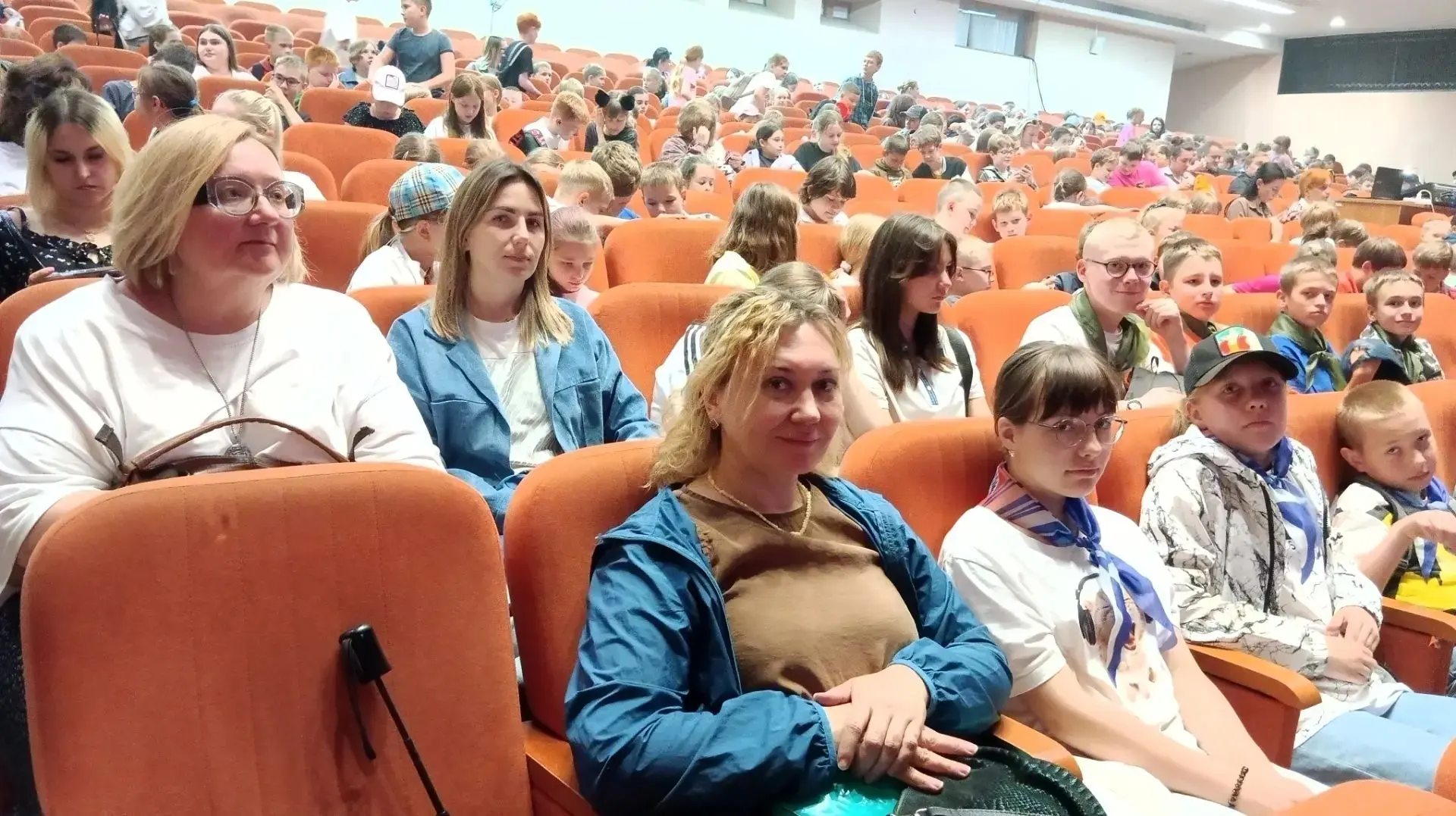 День памяти и скорби 

Сегодня, 22 июня, в День памяти и скорби, дети из летнего лагеря посетили осо