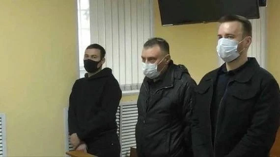 Кемеровские мошенники Сарбайцевы получили ещё по пять лет обязательных работ.