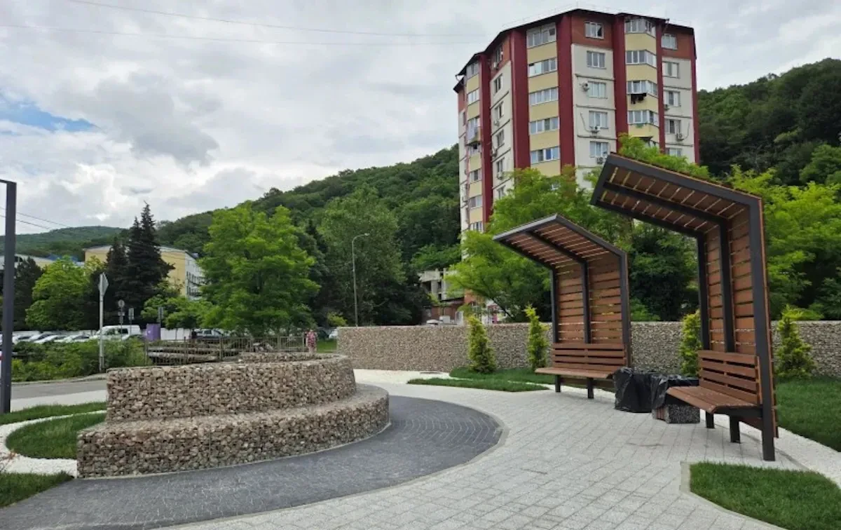 В Туапсе благоустроили новый сквер

В Туапсе появилась новая благоустроенная общественная территория