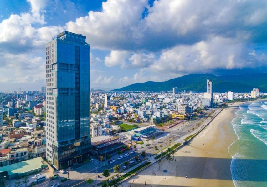 Горящий тур во Вьетнам
Прямой перелет из Москвы,  7 ночей
отель  Peninsula Hotel Danang ⭐⭐⭐⭐⭐
19.06.
