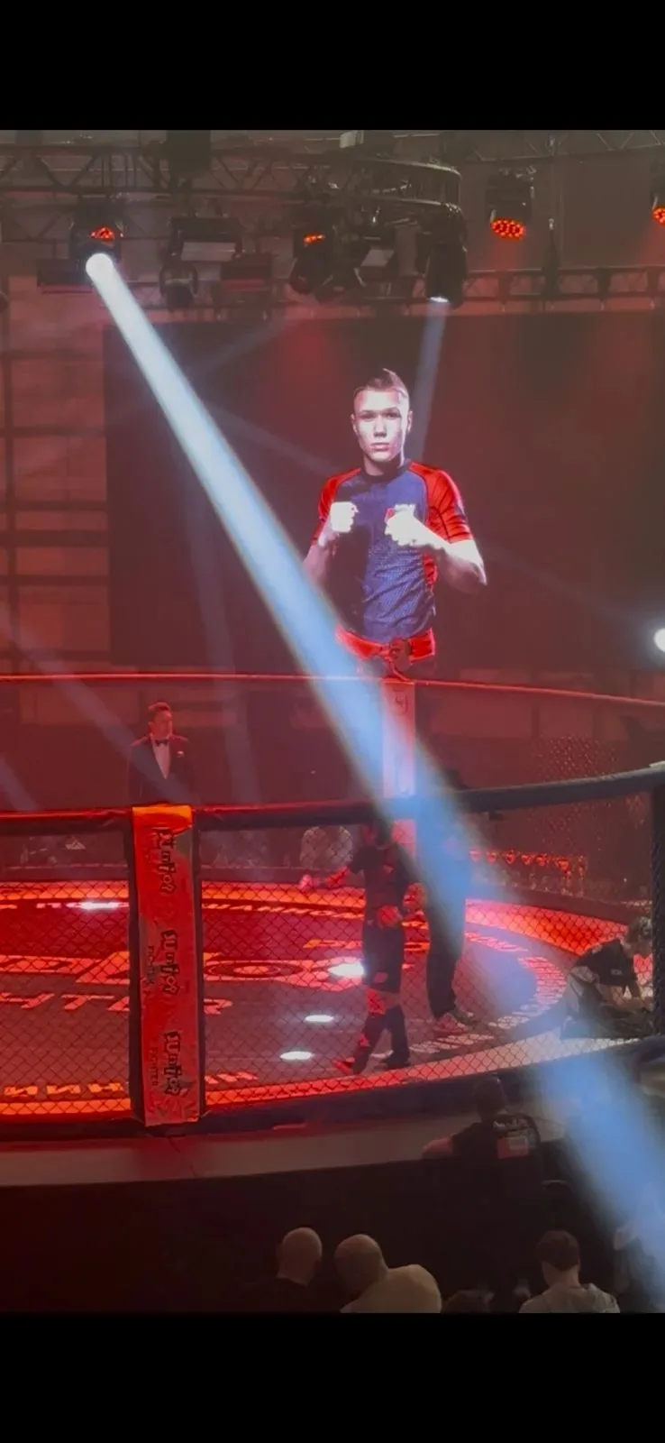 🥋🔥 Богданов Илья — серебряный призёр Всероссийских соревнований по ММА! С 1 по 4 мая в Нижнем Новгор