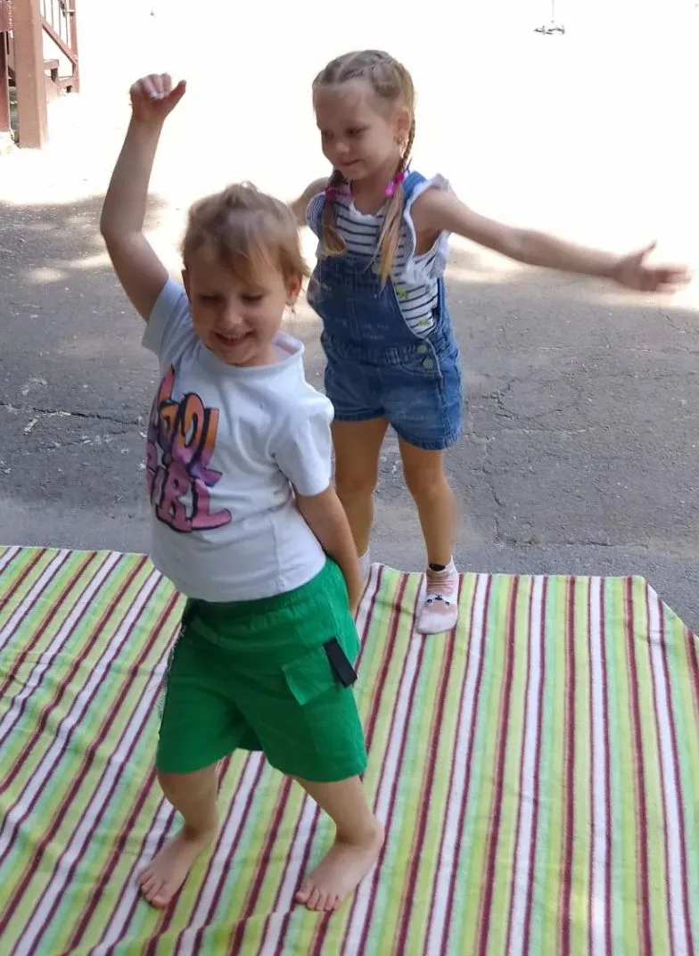 Прекрасная пора – ЛЕТО! Особенно в детском саду, когда почти весь день дети проводят на участке. Дет