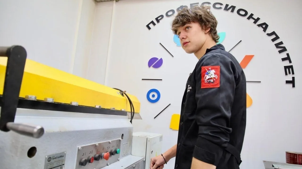 🎓 Более 36 тыс. бюджетных мест доступно в колледжах Подмосковья в текущем году.  📈 Это на 9 тыс. мес