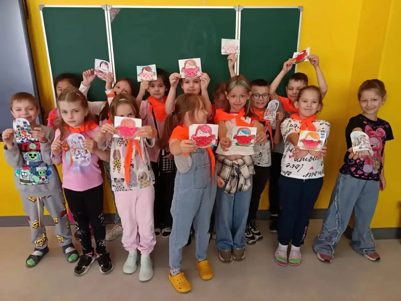 🎉 День 4 в лагере «Авиаприключения»: творчество и азарт! 🎉

Сегодняшний день получился по-настояще