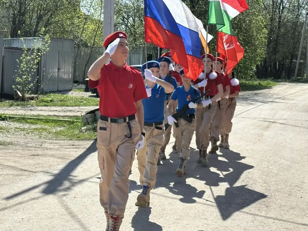 Парад в честь одного ветерана!  Это традиция, это наш долг и память!  Ребята из Дома Юнармии МКОУ ТС