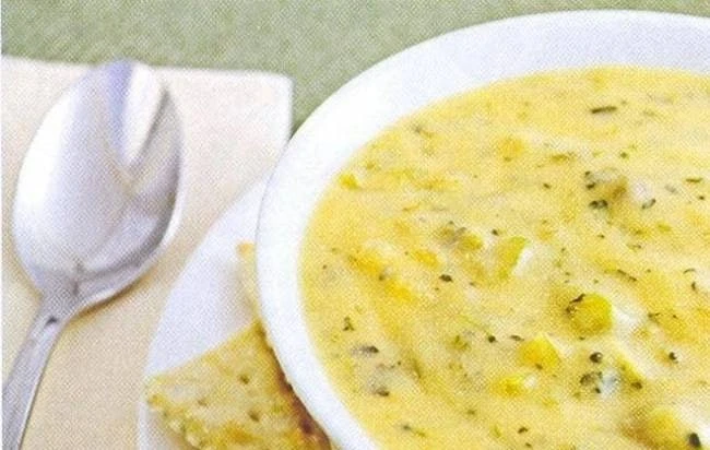 Сырный суп с горошком и кукурузой