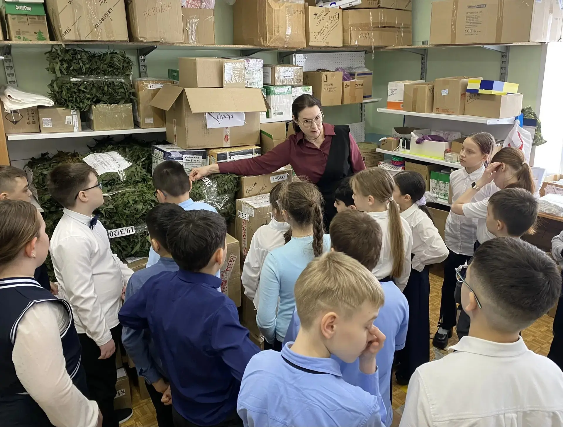Тепло от дома🙏  ⚡️В рамках традиционной акции «Весенняя неделя добра» ученики 4 «Б» класса отправили