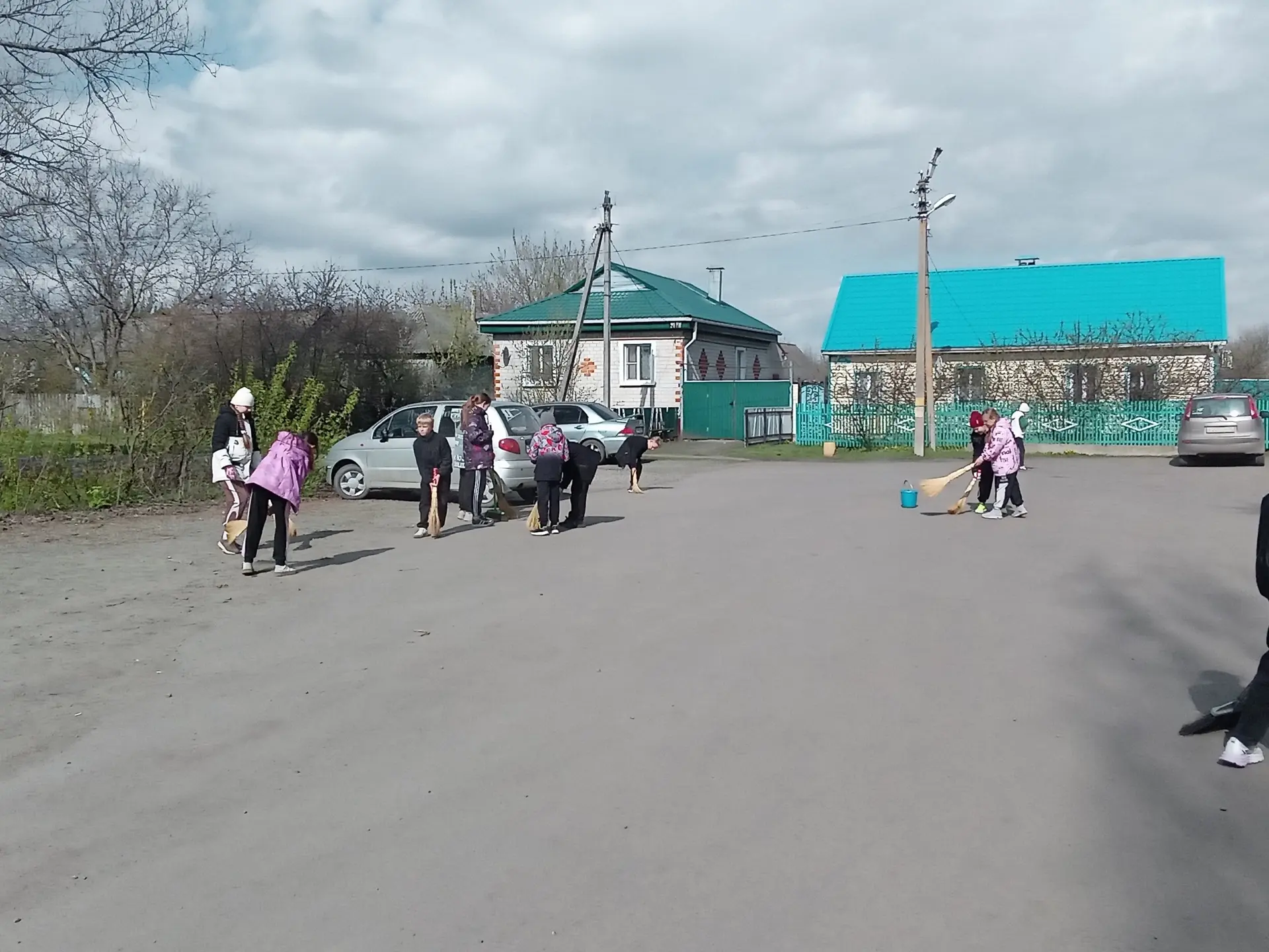 ⚡️Провели первомайский субботник⚡️

💢В преддверии празднования Праздника  Весны и Труда в нашей шко