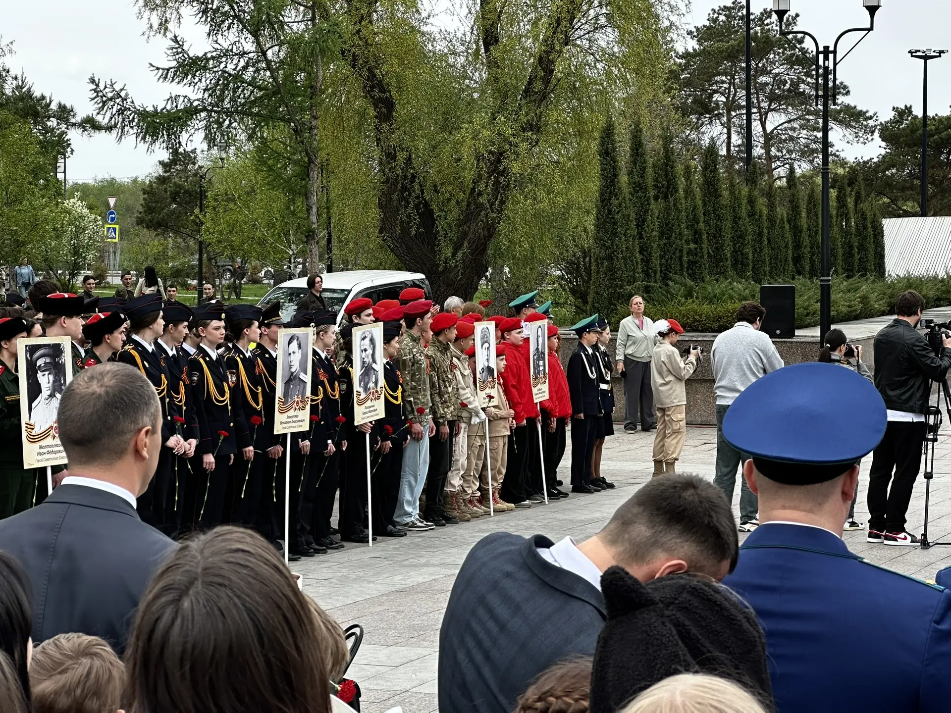 🇷🇺Сегодня наши студенты стали активными участниками торжественного мероприятия, приуроченного к 81-й